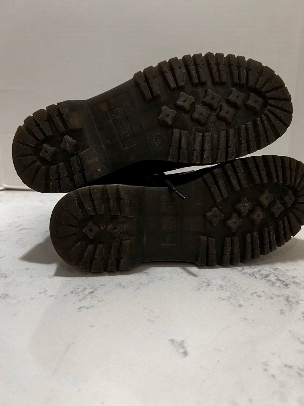 UNIONBAY Karlie Black Croc-Embossed Lace-Up Platform Combat Boots with Chain - Picture 8 of 12